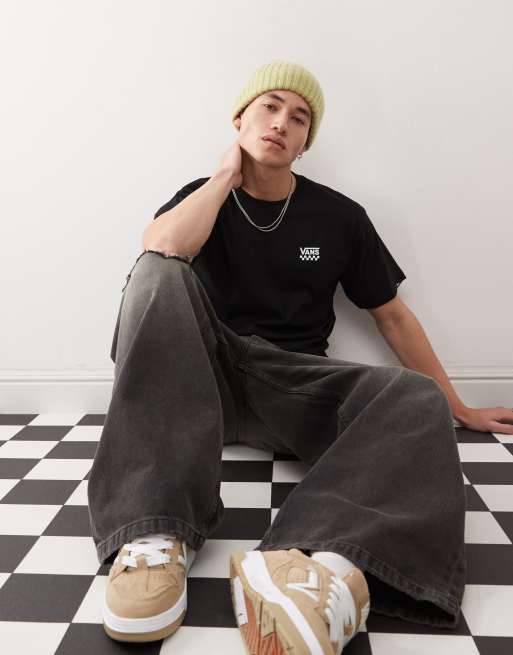 Vans - T-shirt a maniche corte nera con logo sul petto con dettaglio a scacchi