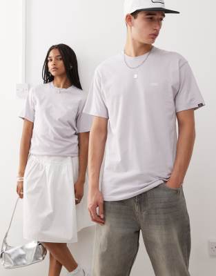 Vans - T-Shirt in Flieder mit Logo auf der linken Brust, exklusiv bei ASOS-Lila