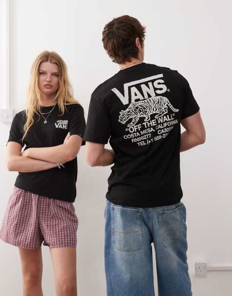 Vans - T-shirt met sneaky grafische print op de achterkant in zwart - view 1