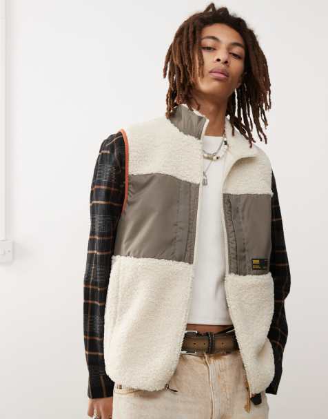 Vans – Trevor – Teddyfell-Weste in Hellbeige - view 1