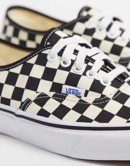 Vans UA Authentic Baskets carreaux Noir et blanc ASOS