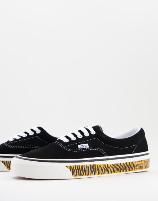 Vans - UA Era 95DX - Baskets en daim à bande tigrée - Noir