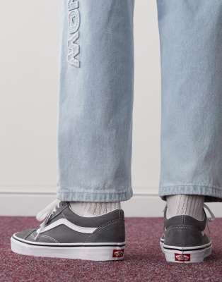 Vans Ua Old Skool Sneakers In Gray