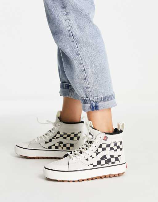 Ua off hot sale white converse