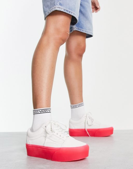 Tilbud skrædder regnskyl Vans UA Stackform sneakers in white with pink gum sole | ASOS