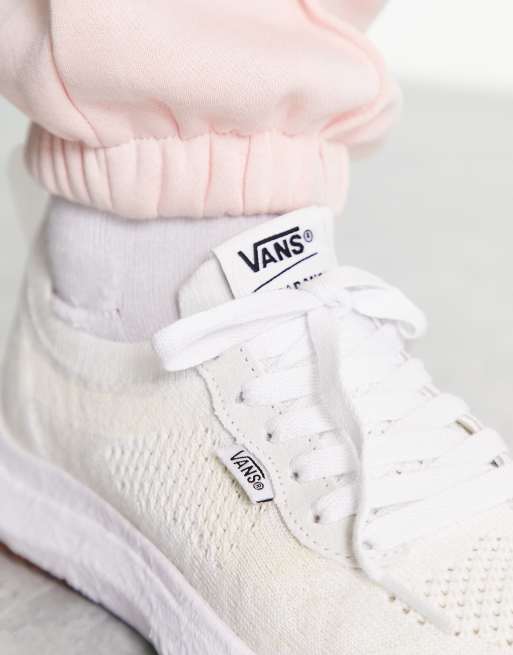 Vans UltraRange VR3 sneakers in true white