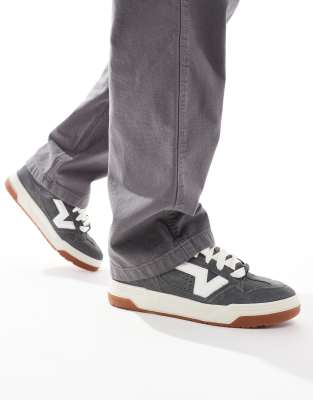Vans - Upland - Sneaker in Zinngrau