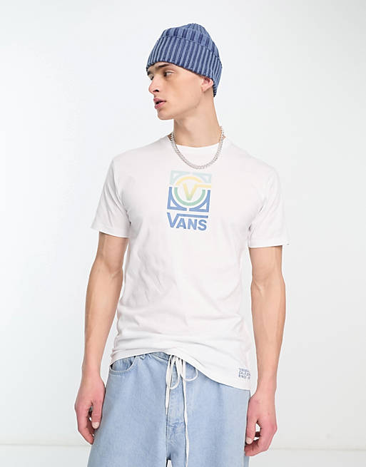 Vans Veesta central logo t-shirt in white