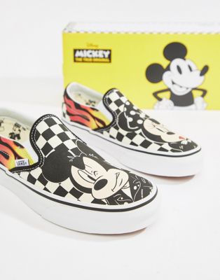 Perennial angreb tiger Vans X Disney Classic Slip-On mickey sneakers | ASOS