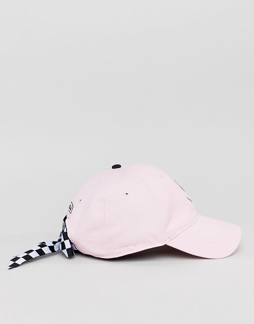 Vans X Lazy Oaf - Cappello con fiocco sul retro Vans X Lazy Oaf - Cappello con fiocco sul retro