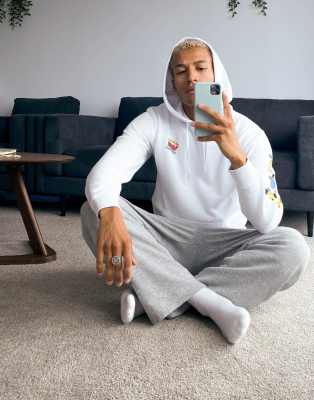 simpsons hoodie vans