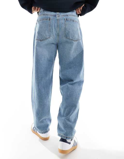 Vaqueros abombados con lavado azul claro de ASOS DESIGN, 2 de 5