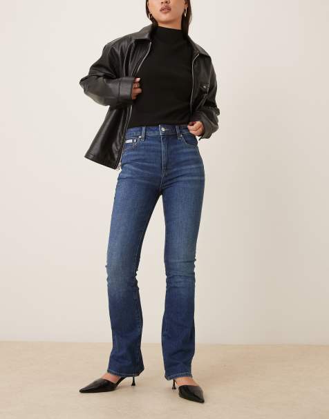 Vaqueros ajustados azul lavado oscuro de corte bootcut de Calvin Klein Jeans - view 1