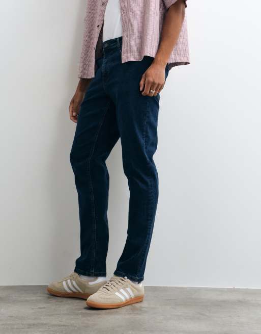 Vaqueros añil de corte slim elástico de ASOS DESIGN, 3 de 5