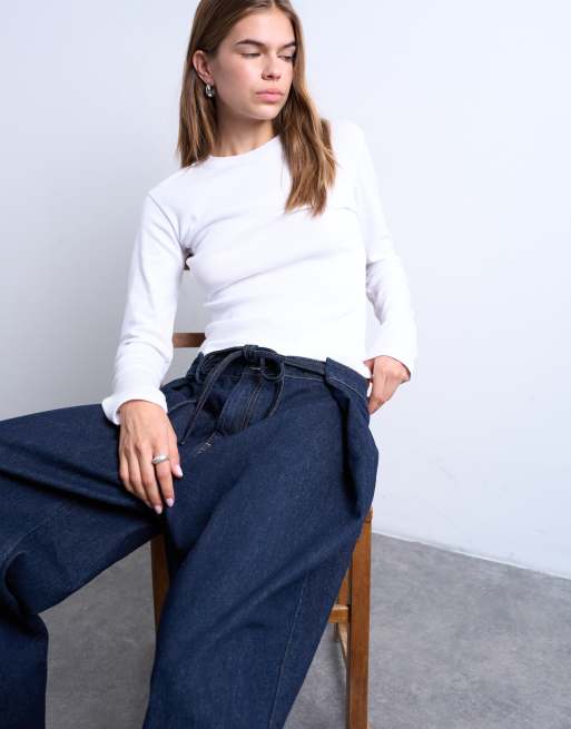 Vaqueros azul añil con lazada delantera y pinzas muy marcadas de Topshop, 3 de 5