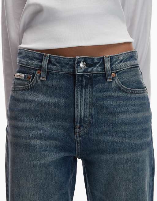 Vaqueros azul arenoso de corte recto de estilo años 90 de Calvin Klein Jeans, 5 de 5