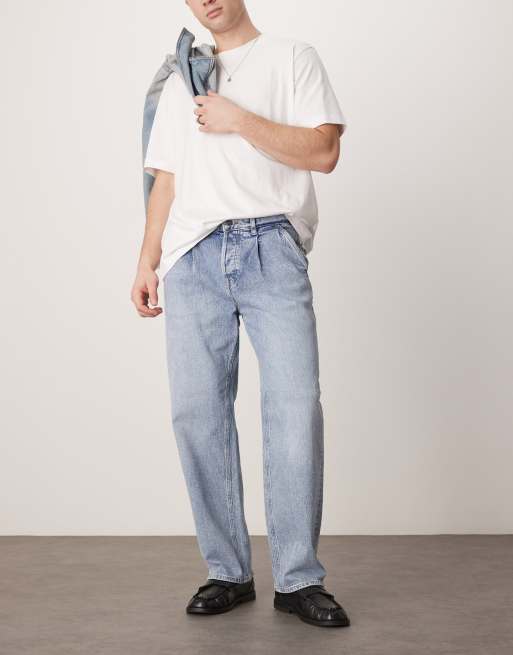 Vaqueros azul claro de corte suelto con pinzas Kobe de Selected Homme
