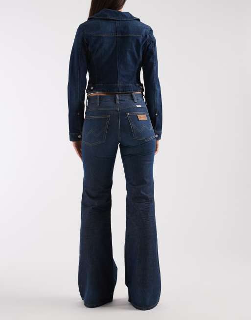 Vaqueros azul marino a rayas de corte acampando estilo años 70 con acabado moteado de Wrangler, 2 de 5