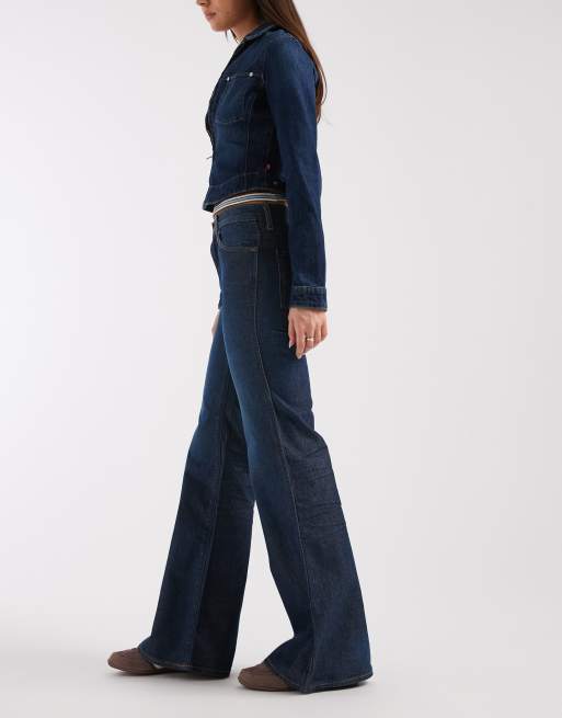 Vaqueros azul marino a rayas de corte acampando estilo años 70 con acabado moteado de Wrangler, 3 de 5