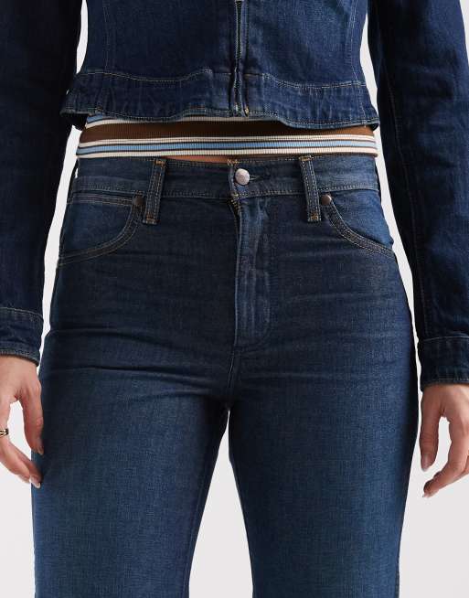 Vaqueros azul marino a rayas de corte acampando estilo años 70 con acabado moteado de Wrangler, 4 de 5