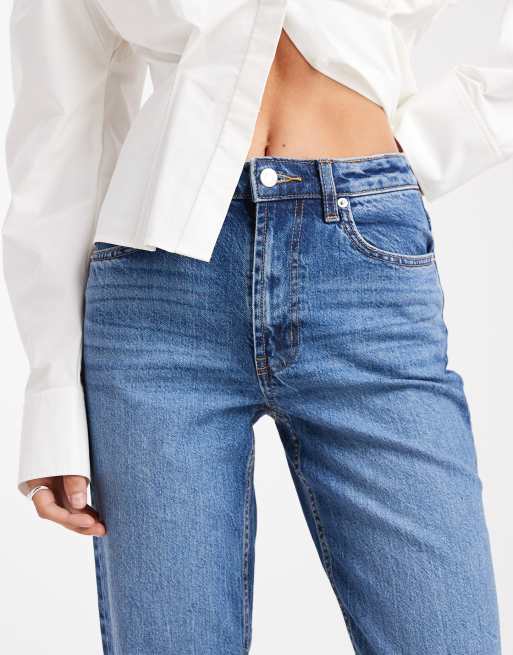 Vaqueros azul medio auténtico elásticos de pernera recta cómoda de ASOS DESIGN, 5 de 5