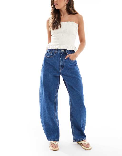 Vaqueros azul medio básicos de corte barrel de ASOS DESIGN