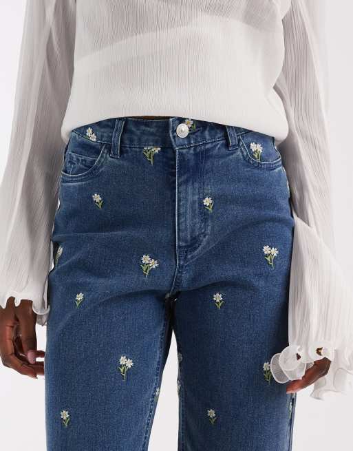 Vaqueros azul medio de pernera recta con bordado floral de Pieces, 5 de 5
