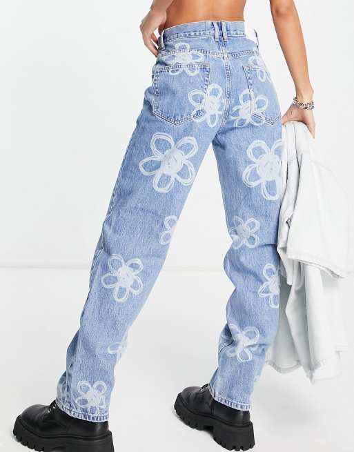 Vaqueros azul medio de pernera recta con estampado de flores de Neon & Nylon, 2 de 4