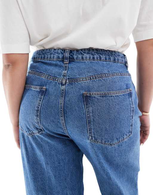 Vaqueros azul medio oscuro de pernera ancha con detalle de pliegue en la parte delantera de ASOS DESIGN Curve, 4 de 5