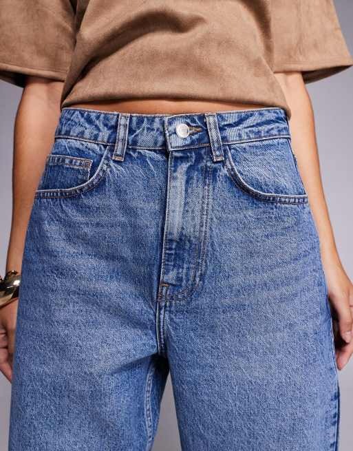 Vaqueros azul medio oscuro de talle alto y corte slim barrel de ASOS DESIGN, 4 de 5