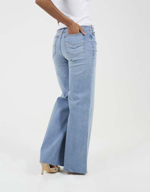 Vaqueros azul pálido de talle medio y pernera ancha de Brave Soul, 4 de 4