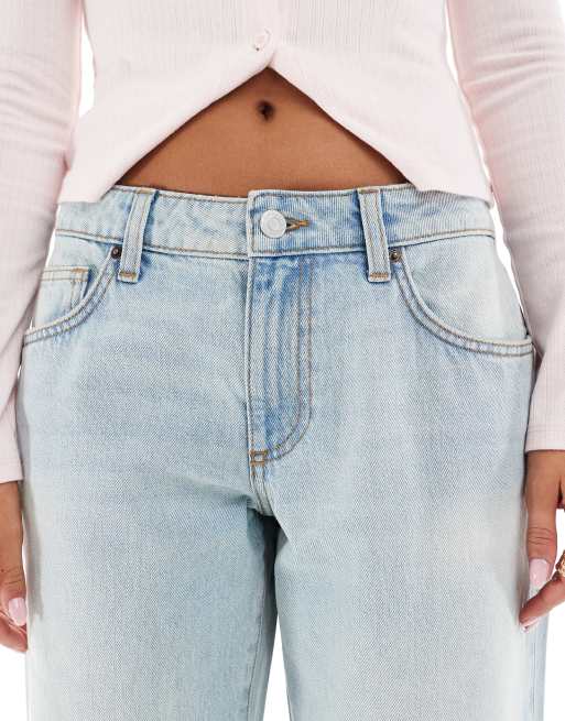 Vaqueros azul sensación de talle bajo y corte recto curvado de Cotton On, 4 de 5