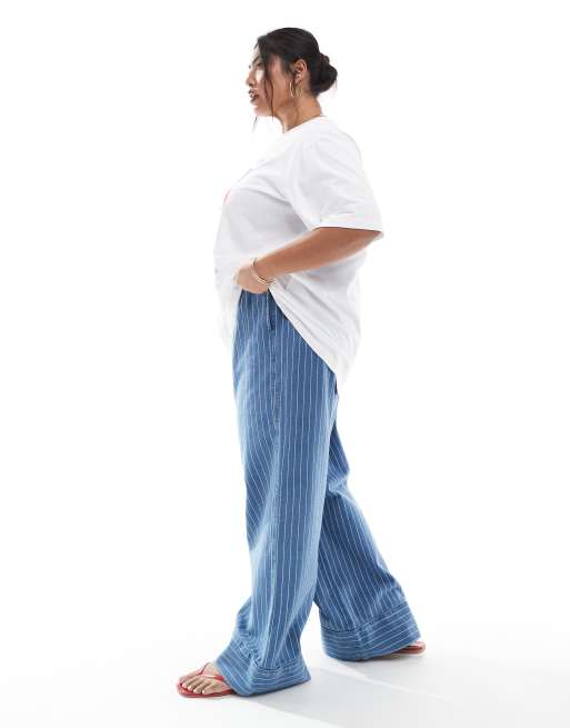 Vaqueros azules a rayas bordadas de pernera ancha con lazada delantera de ASOS DESIGN Curve, 3 de 5