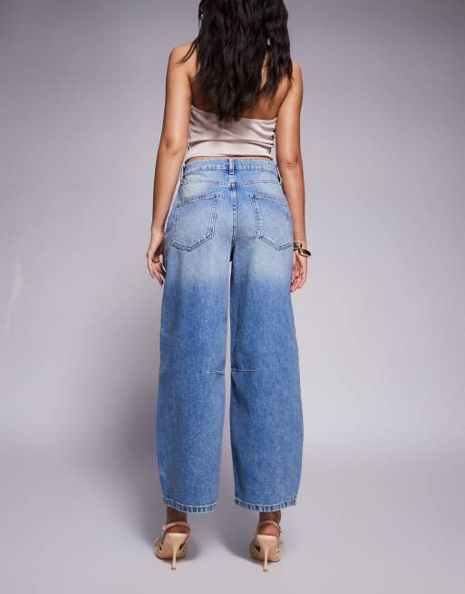 Vaqueros azules con detalle de bolsillo delantero de River Island, 2 de 5
