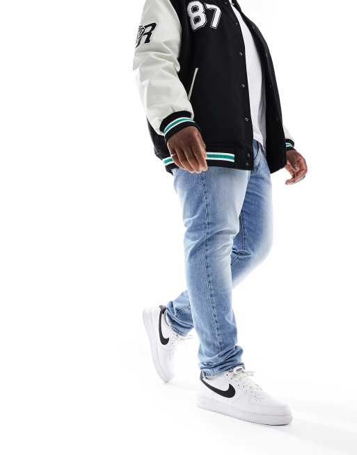 Vaqueros azules con lavado claro de corte tapered slim 512 de Levi's Big & Tall