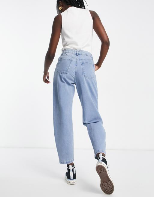 Vaqueros azules de corte barrel de Miss Selfridge, 2 de 4