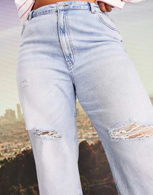 Vaqueros azules de pernera ancha con roturas en la rodilla y lavado claro de ASOS DESIGN x MILLIE Curve, 4 de 4