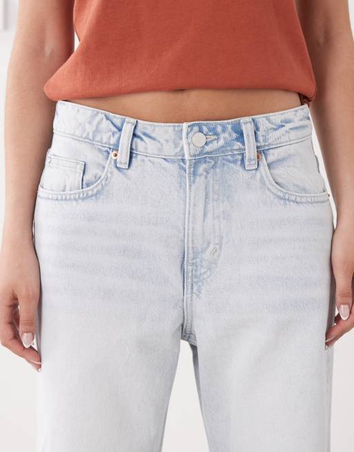 Vaqueros azules holgados de talle bajo con lavado claro Missy de Monki , 5 de 5