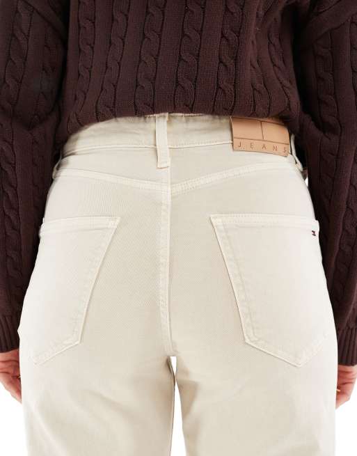 Vaqueros beis arena de corte recto slim y talle alto Layla de Tommy Jeans, 5 de 5