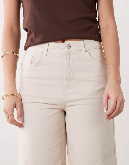Vaqueros blanco hueso de pernera barrel tapered de New Look, 5 de 5