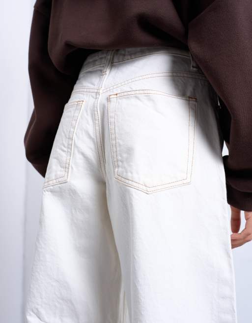 Vaqueros blanco hueso de talle medio y corte barrel de Topshop, 4 de 7