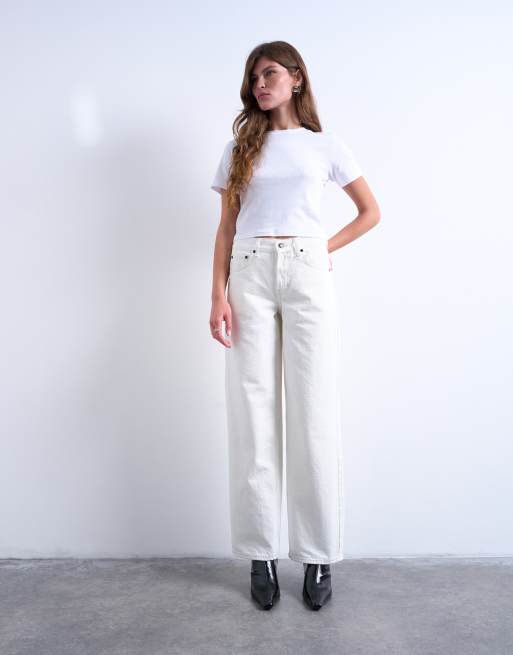 Vaqueros blancos de talle bajo y corte holgado con detalle regulable Cinch de Topshop, 2 de 7