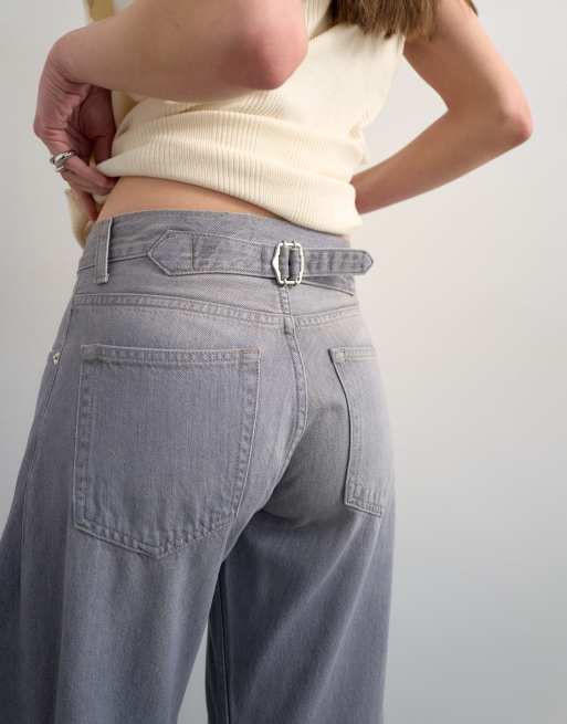 Vaqueros boyfriend grises con diseño torcido de Topshop, 2 de 7