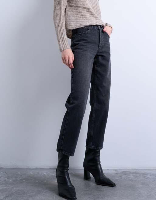 Vaqueros capri negro lavado de corte recto y talle medio Runway de Topshop, 2 de 7