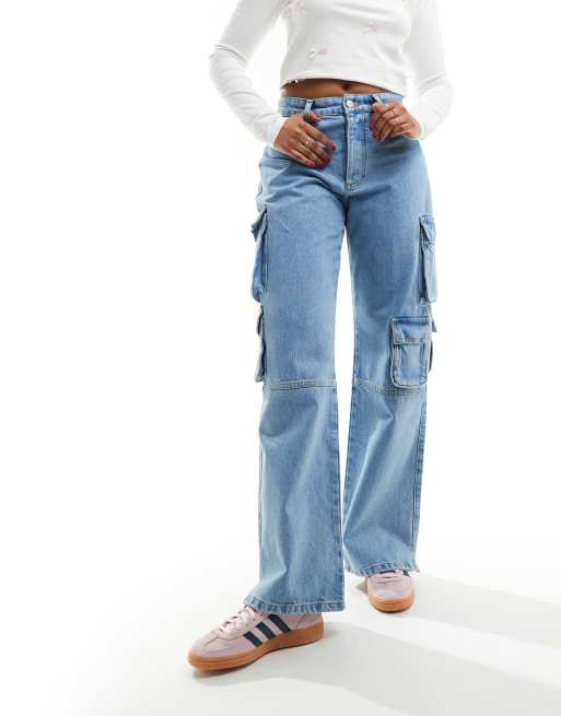 Vaqueros cargo azul lavado holgados de The Couture Club