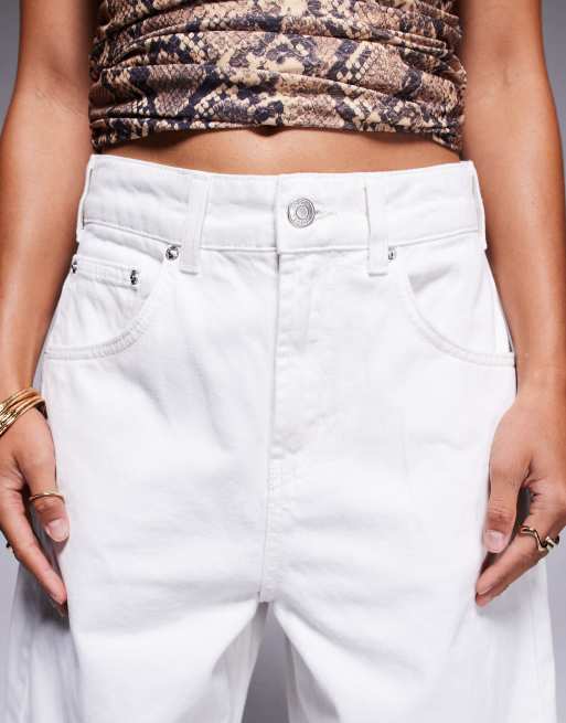Vaqueros color crudo de talle alto y pernera barrel de ASOS DESIGN Petite, 5 de 5