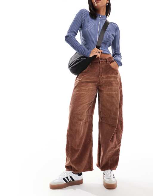 Vaqueros color tostado lavado de pernera barrel de pana Good Luck de Free People