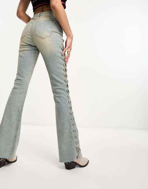 Vaqueros con detalle de cordones en los laterales de Miss Selfridge, 3 de 5
