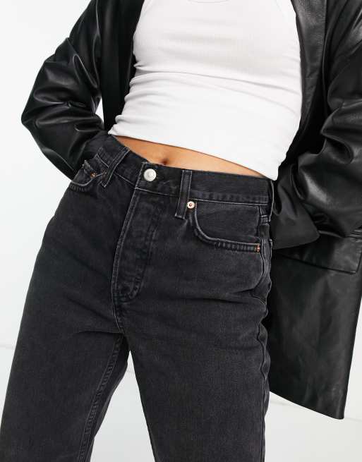 Vaqueros dad negro lavado de corte recto y talle medio de Topshop, 2 de 4