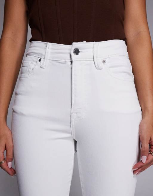 Vaqueros de campana blancos de talle alto Good Legs de Good American, 5 de 5